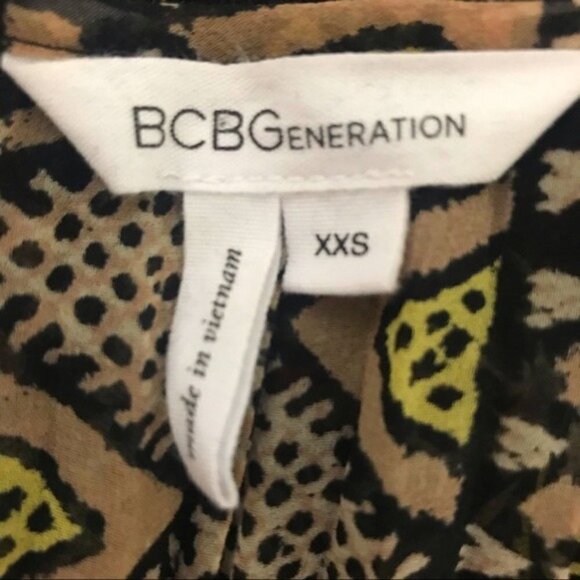 BCBGeneration Printed Woven Cami w/Lace Insert XXS - Picture 8 of 8